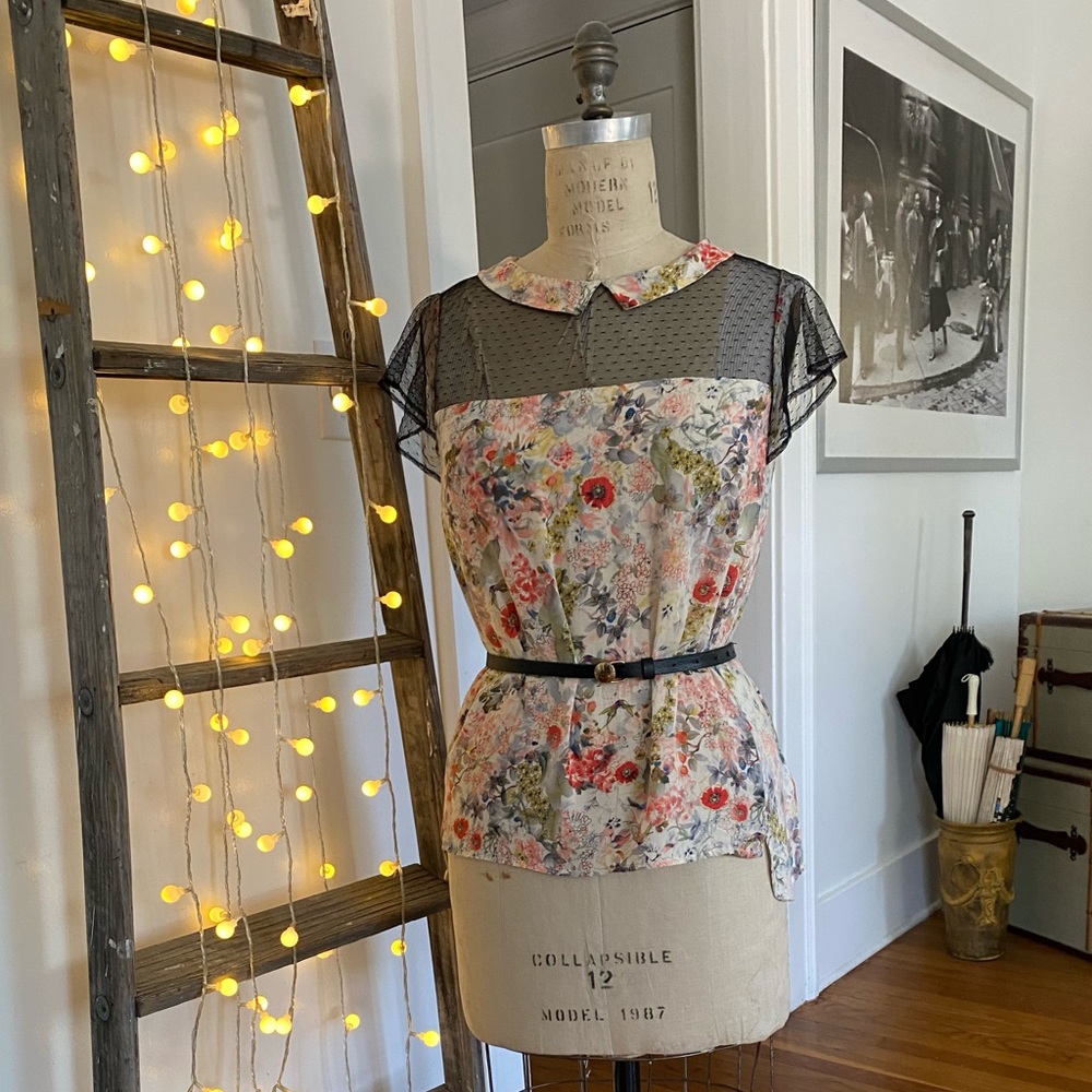 Floral and lace blouse with Peter Pan collar
